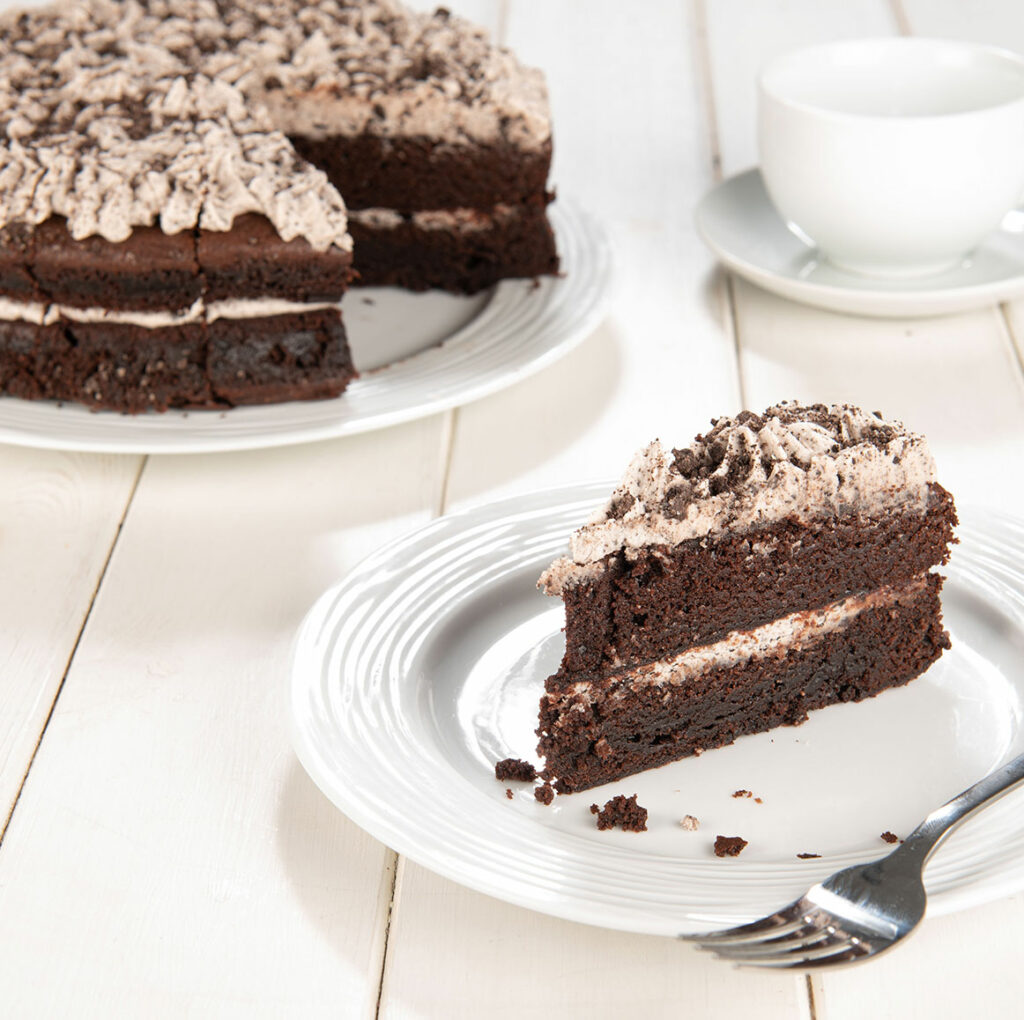 Vegan Cookie and Cream Cake Just Desserts